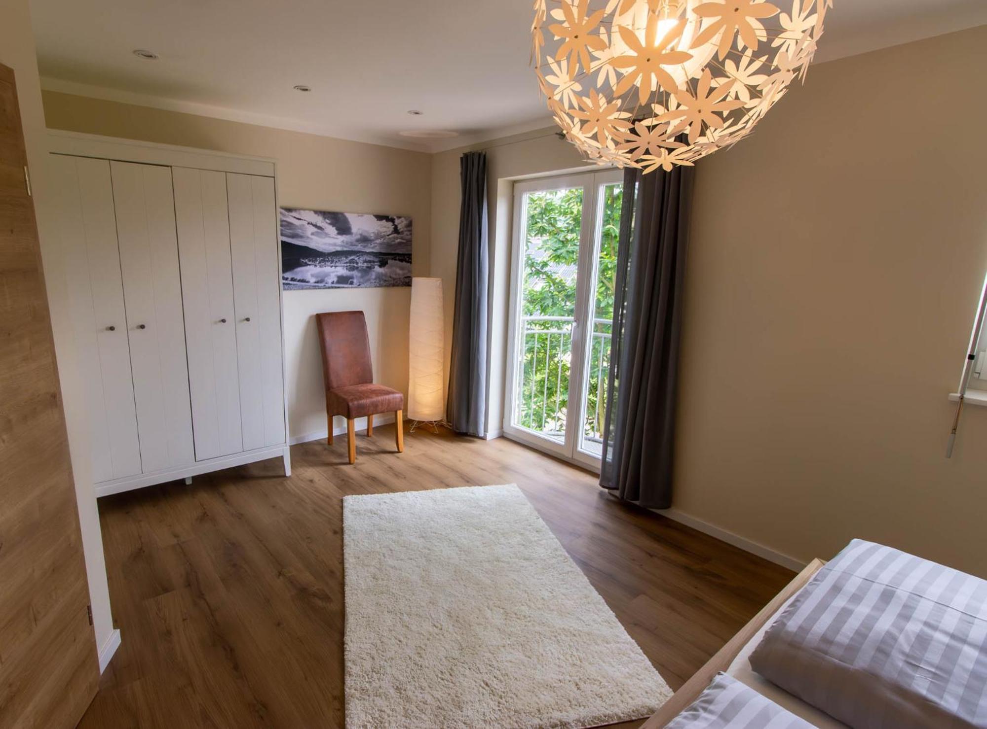 Ferienhaus Moselhoehe -Neu- Трабен-Трарбах Экстерьер фото